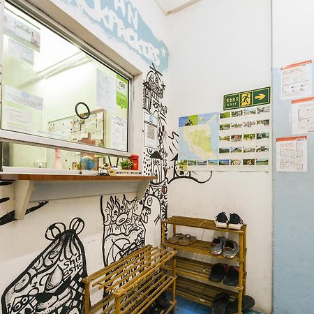 Hotel SPOT ON 89872 Kuantan Backpackers Exterior foto