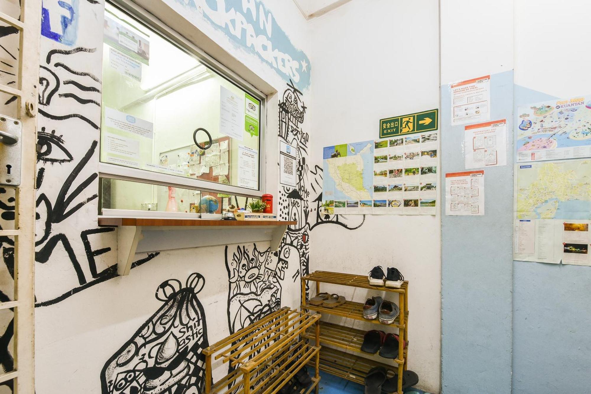 Hotel SPOT ON 89872 Kuantan Backpackers Exterior foto